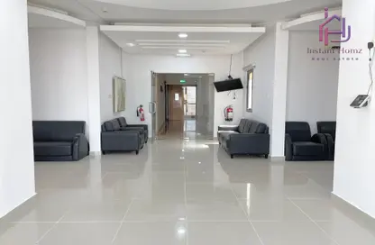 Office Space - Studio - 4 Bathrooms for rent in Bu Kowarah - Riffa - Southern Governorate