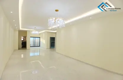 Villa - 4 Bedrooms - 5 Bathrooms for sale in Busaiteen - Muharraq Governorate