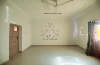 Apartment - 2 Bedrooms - 2 Bathrooms for rent in Busaiteen - Muharraq Governorate