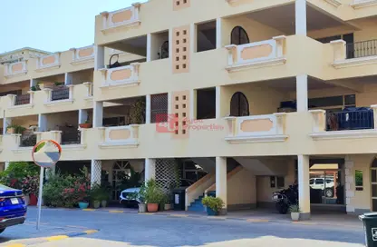 Outdoor Building image for: Apartment - 3 Bedrooms - 3 Bathrooms for rent in Janabiya - Northern Governorate, Image 1