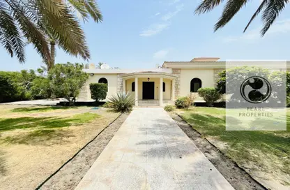 Villa - 4 Bedrooms - 4 Bathrooms for rent in Janabiya - Northern Governorate