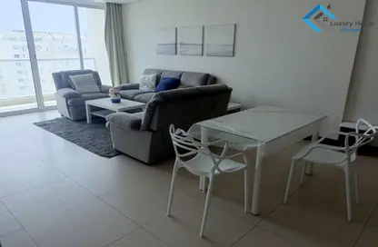 Apartment - 2 Bedrooms - 3 Bathrooms for rent in Busaiteen - Muharraq Governorate