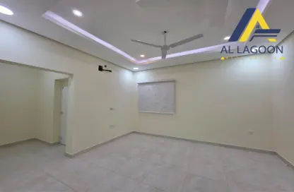 Apartment - 2 Bedrooms - 2 Bathrooms for rent in Hamad Town - Northern Governorate