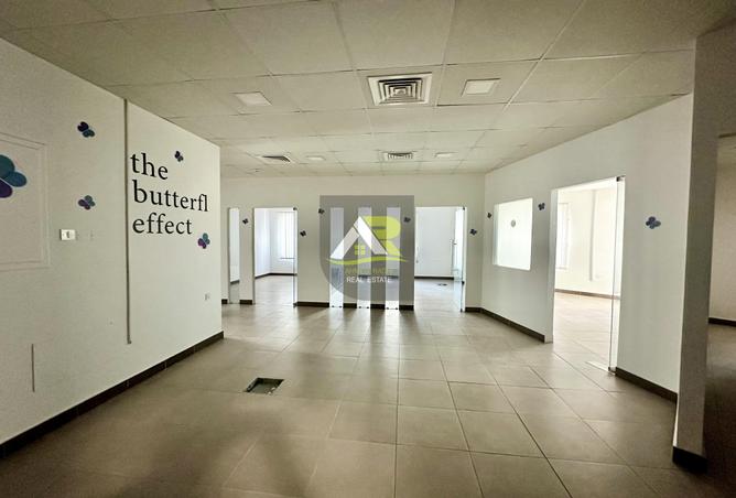 Office Space - Studio - 2 Bathrooms for rent in Seef - Capital Governorate