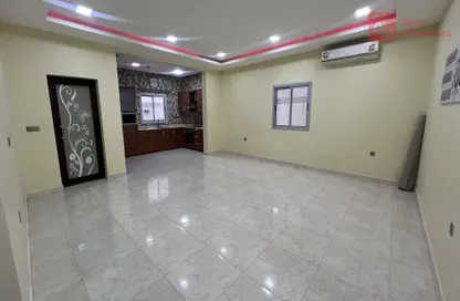 Apartment - 2 Bedrooms - 2 Bathrooms for rent in Saar - Northern Governorate