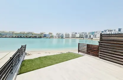 Villa - 4 Bedrooms - 5 Bathrooms for rent in Amwaj Avenue - Amwaj Islands - Muharraq Governorate