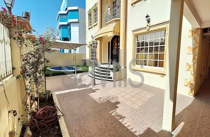 Villa - Studio - 6 Bathrooms for rent in Zinj - Manama - Capital Governorate