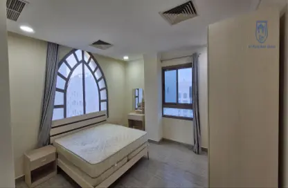 Apartment - 2 Bedrooms - 3 Bathrooms for rent in Busaiteen - Muharraq Governorate