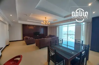 Apartment - 3 Bedrooms - 4 Bathrooms for rent in Segaya - Manama - Capital Governorate