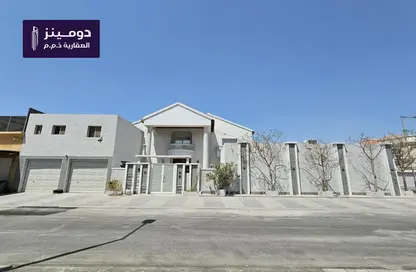 Villa - 5 Bedrooms - 6 Bathrooms for sale in Tubli - Central Governorate