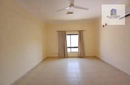 Apartment - 2 Bedrooms - 2 Bathrooms for rent in Al Burhama - Manama - Capital Governorate