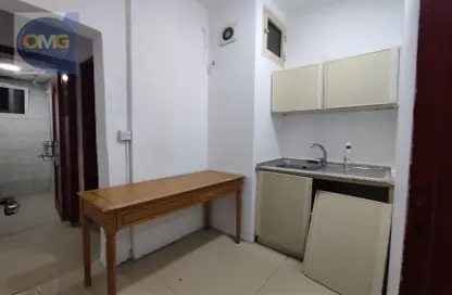 Apartment - 1 Bathroom for rent in Hoora - Capital Governorate