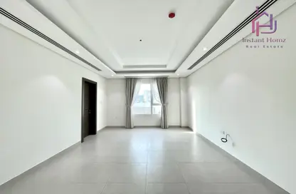 Apartment - 2 Bedrooms - 2 Bathrooms for rent in Seef - Capital Governorate