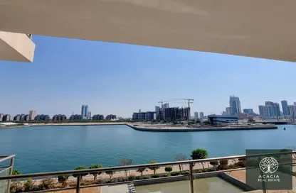 Apartment - 1 Bedroom - 2 Bathrooms for sale in Reef Island - Capital Governorate