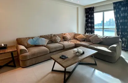 Apartment - 2 Bedrooms - 3 Bathrooms for rent in Reef Island - Capital Governorate