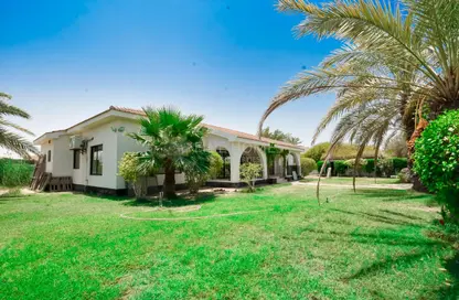 Villa - 4 Bedrooms - 4 Bathrooms for rent in Janabiya - Northern Governorate