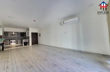 Apartment - 2 Bedrooms - 2 Bathrooms for rent in Janabiya - Northern Governorate