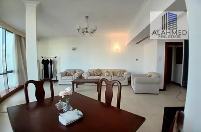 Apartment - 2 Bedrooms - 2 Bathrooms for rent in Segaya - Manama - Capital Governorate