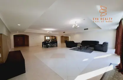 Apartment - 3 Bedrooms - 3 Bathrooms for rent in Seef - Capital Governorate