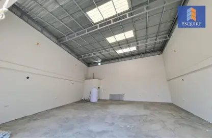 Warehouse - Studio - 1 Bathroom for rent in Hamad Town - Northern Governorate