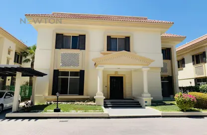 Villa - 4 Bedrooms - 4 Bathrooms for rent in Mahooz - Manama - Capital Governorate