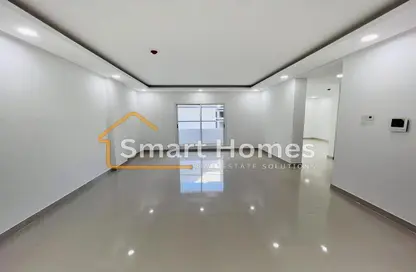 Apartment - 5 Bedrooms - 5 Bathrooms for sale in Hidd - Muharraq Governorate