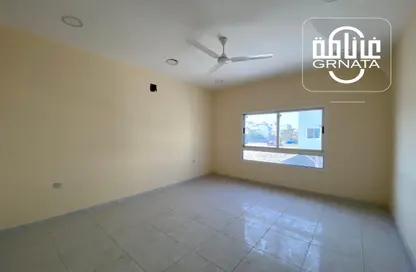 Apartment - 3 Bedrooms - 2 Bathrooms for rent in Tubli - Central Governorate