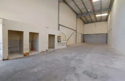 Warehouse - Studio - 2 Bathrooms for rent in Hidd - Muharraq Governorate