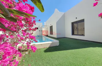 Villa - 3 Bedrooms - 3 Bathrooms for rent in Janabiya - Northern Governorate