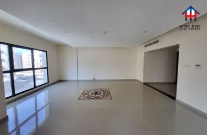 Apartment - 2 Bedrooms - 3 Bathrooms for rent in Hidd - Muharraq Governorate