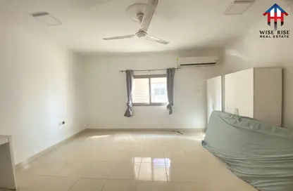 Apartment - 1 Bathroom for rent in Adliya - Manama - Capital Governorate