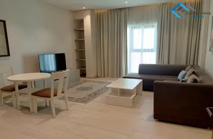 Apartment - 1 Bedroom - 1 Bathroom for rent in Al Burhama - Manama - Capital Governorate