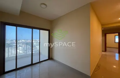 Apartment - 3 Bedrooms - 3 Bathrooms for rent in Sanabis - Manama - Capital Governorate