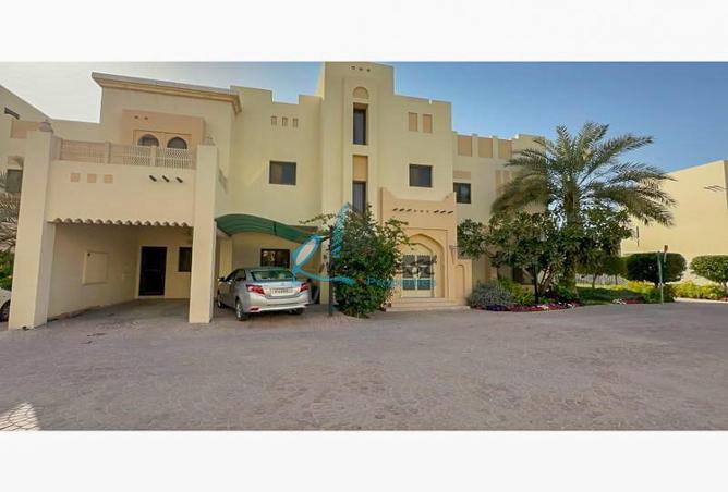 Villa - 5 Bedrooms - 5 Bathrooms for rent in Janabiya - Northern Governorate