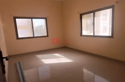 Apartment - 2 Bedrooms - 2 Bathrooms for rent in Salmaniya - Manama - Capital Governorate