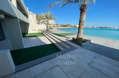 Villa - 4 Bedrooms - 5 Bathrooms for rent in Amwaj Avenue - Amwaj Islands - Muharraq Governorate