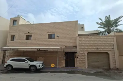 Villa - 5 Bathrooms for sale in Jid Ali - Central Governorate