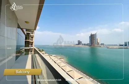 Apartment - 3 Bedrooms - 4 Bathrooms for rent in Reef Island - Capital Governorate