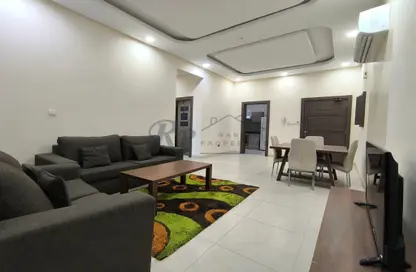 Apartment - 2 Bedrooms - 2 Bathrooms for rent in Seef - Capital Governorate