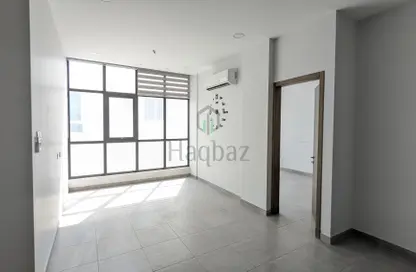 Apartment - 2 Bedrooms - 2 Bathrooms for rent in Hamad Town - Northern Governorate