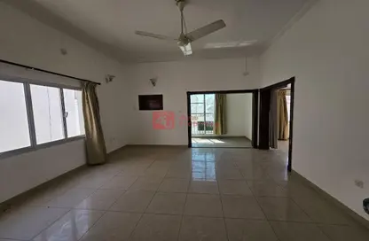 Apartment - 3 Bedrooms - 3 Bathrooms for rent in Um Al Hasam - Manama - Capital Governorate