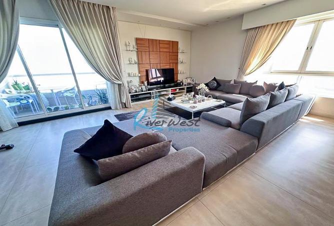 Apartment - 4 Bedrooms - 5 Bathrooms for rent in Abraj Al Lulu - Manama - Capital Governorate