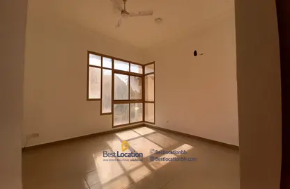 Apartment - 3 Bedrooms - 3 Bathrooms for rent in Bu Kowarah - Riffa - Southern Governorate