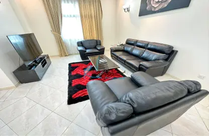 Apartment - 2 Bedrooms - 3 Bathrooms for rent in Al Juffair - Capital Governorate