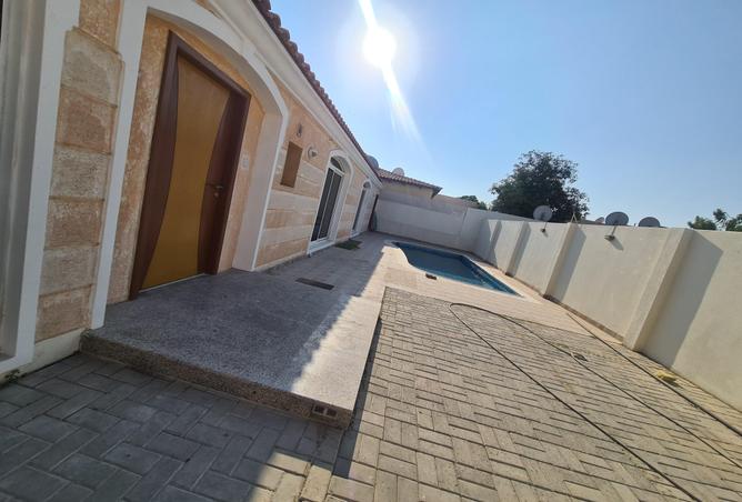 Villa - 3 Bedrooms - 3 Bathrooms for rent in Saar - Northern Governorate