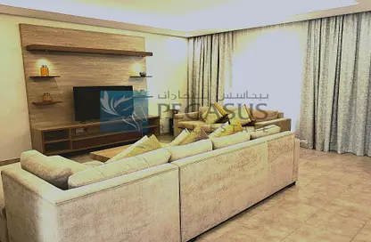 Villa - 4 Bedrooms - 4 Bathrooms for rent in Al Juffair - Capital Governorate