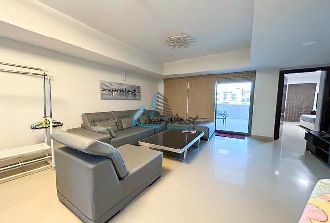 Apartment - 2 Bedrooms - 2 Bathrooms for sale in Tala Island - Amwaj Islands - Muharraq Governorate