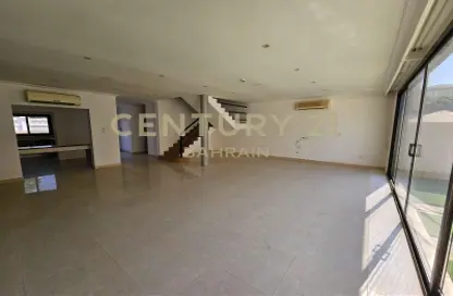 Villa - 3 Bedrooms - 3 Bathrooms for rent in Ghuraifah (Old Juffair) - Manama - Capital Governorate