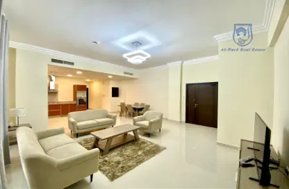 Apartment - 2 Bedrooms - 2 Bathrooms for rent in Al Juffair - Capital Governorate