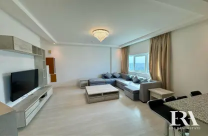 Apartment - 1 Bedroom - 2 Bathrooms for sale in Sanabis - Manama - Capital Governorate